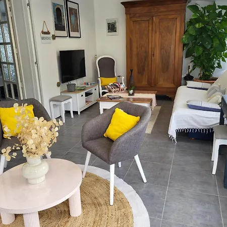 3 Etoiles Lou Gaston Holiday home *