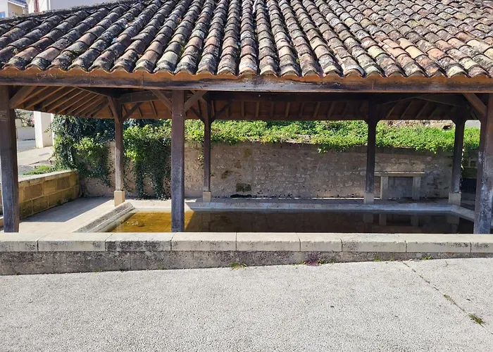 3 Etoiles Lou Gaston Nyaraló *